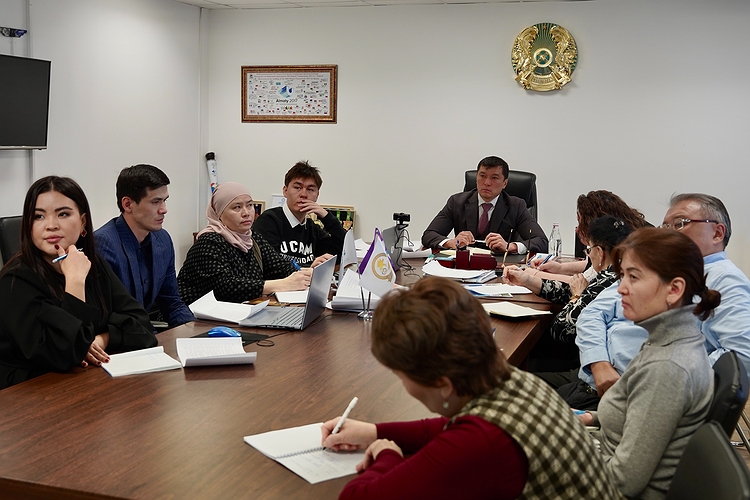 БІР МАҚСАТ, ОРТАҚ НӘТИЖЕ: ӨҢІРЛІК ОРТАЛЫҚТАРМЕН ҚОРЫТЫНДЫ КЕҢЕС